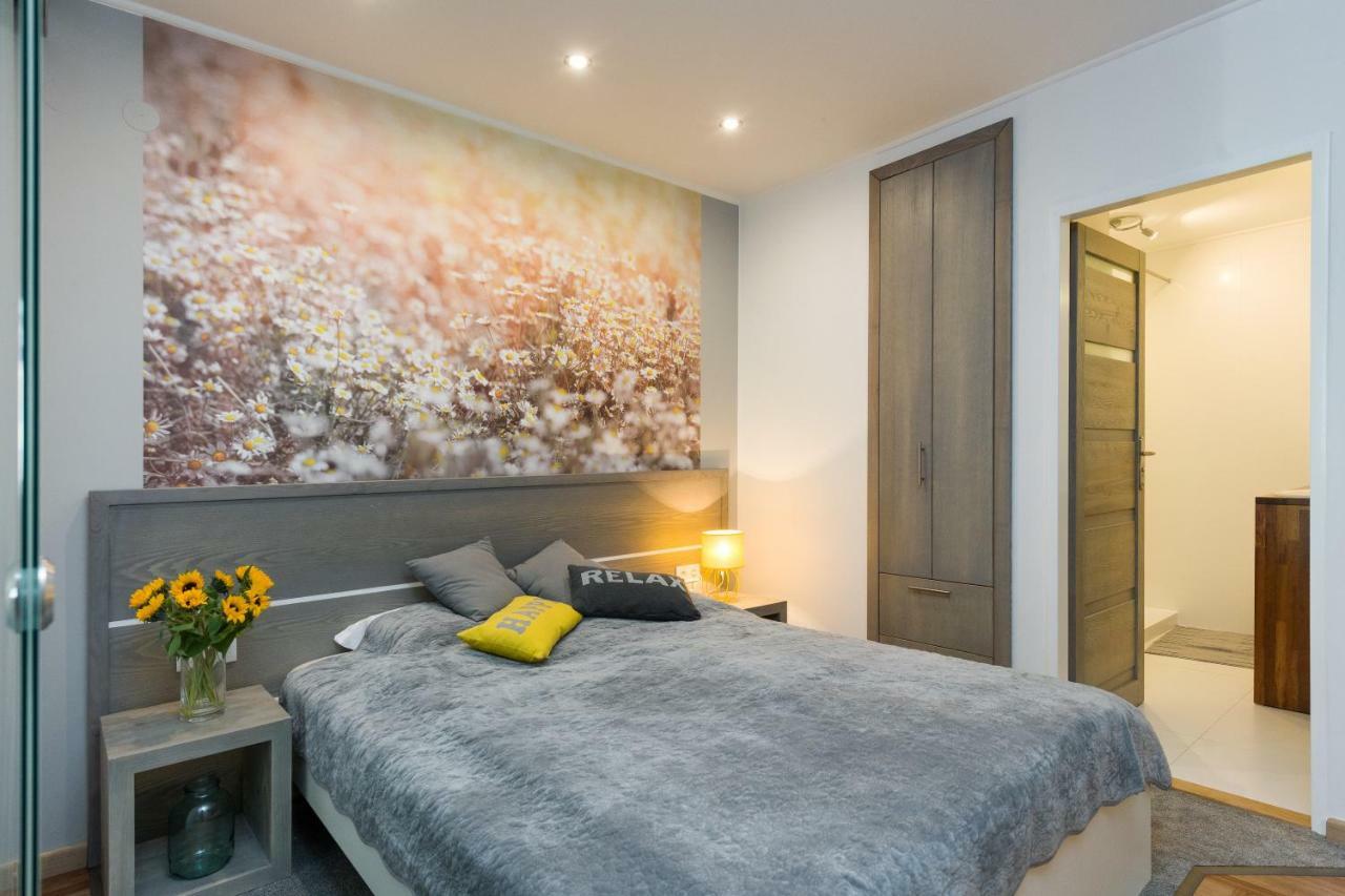 Sunflower Apartment Krasków Eksteriør bilde