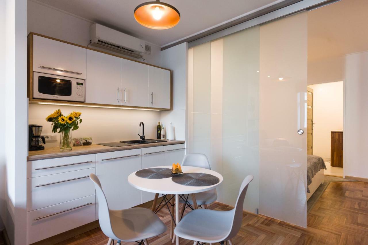 Sunflower Apartment Krasków Eksteriør bilde